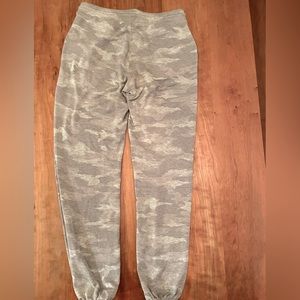 Athleta Girl camo sweat pants.